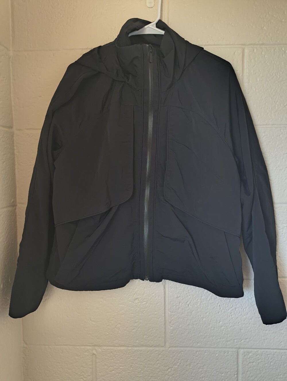 LULULEMON effortless jacket - Size 10